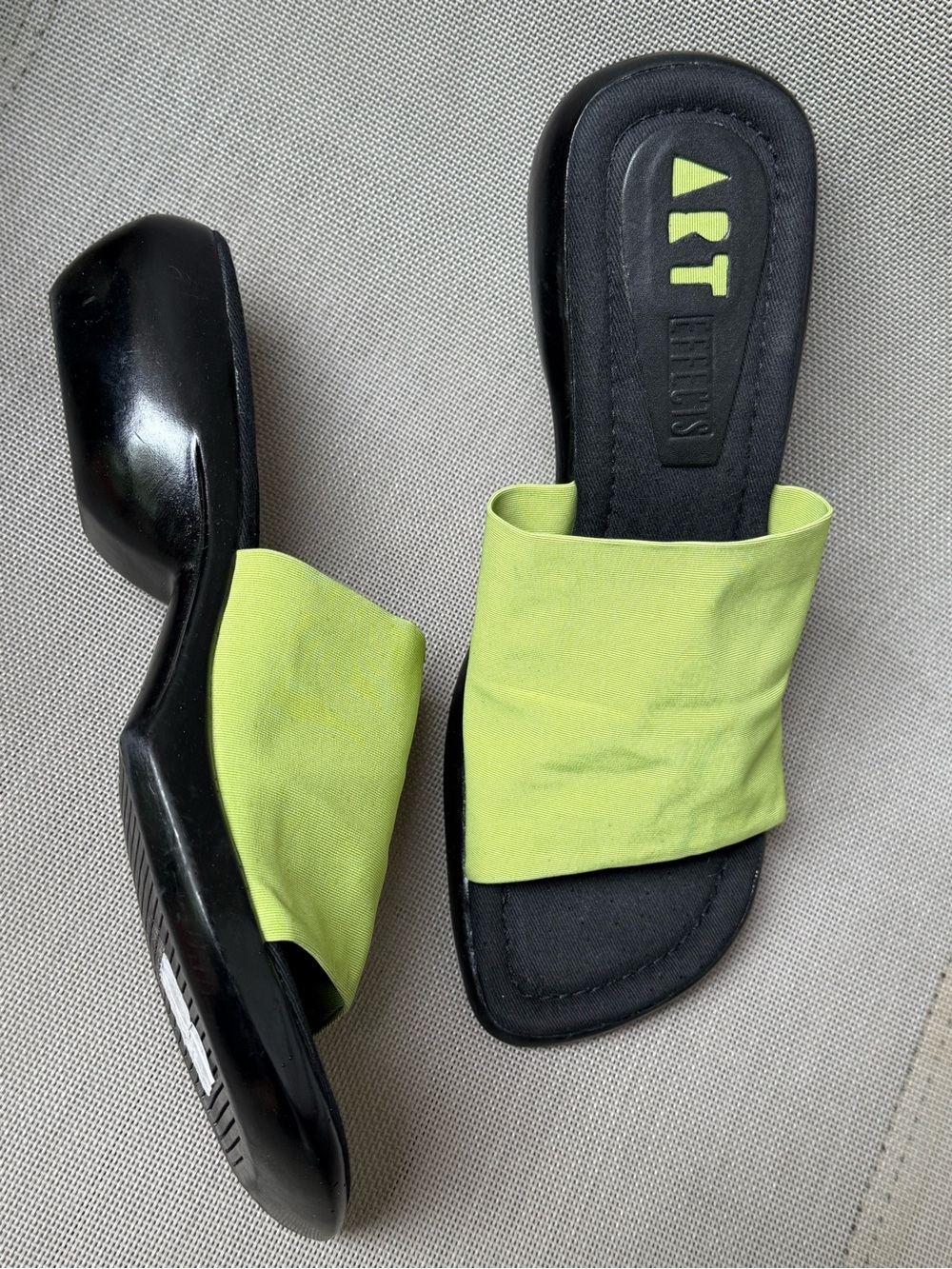 Art Effects Slip on Slides Sandals Black Lime Stretchy Brazil Women's size 9